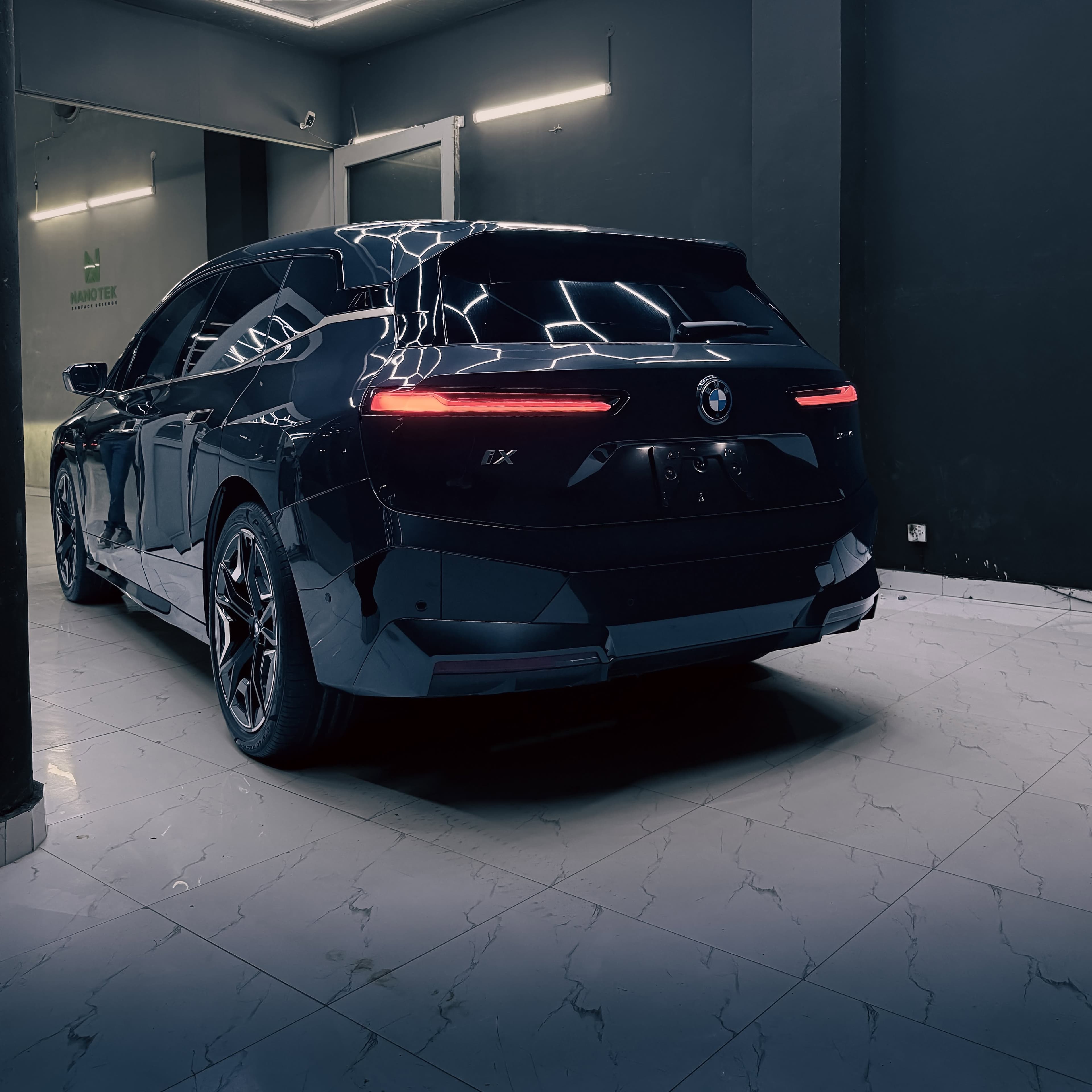 Ultra-Gloss Detailing & Mirror Finish