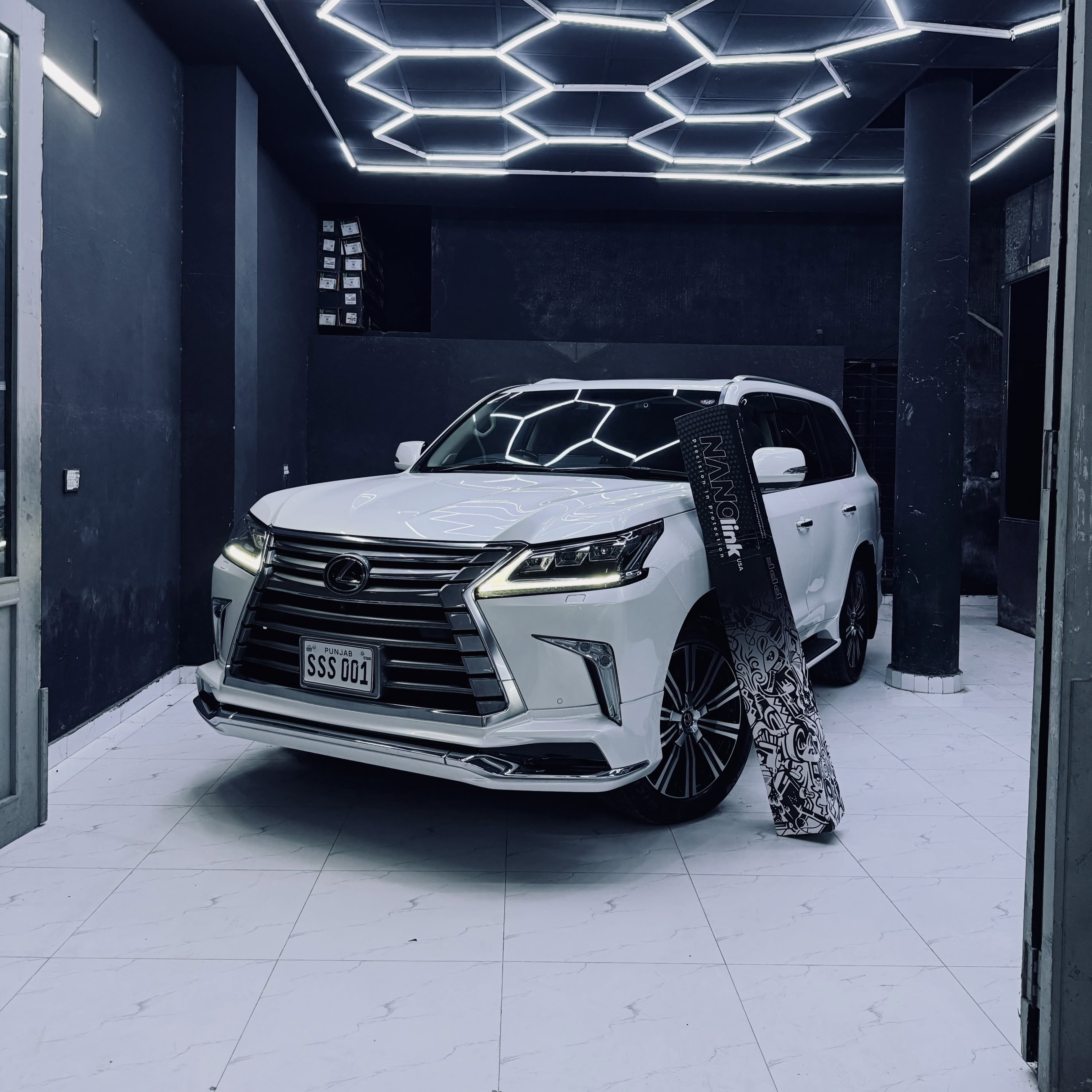 Lexus, photo 2